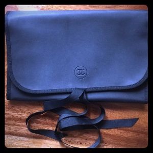 AUTH Chanel makeup brush holder made in France